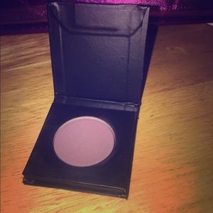Younique Eyeshadow in Compact
